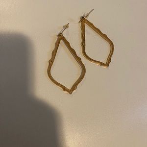 kendra scott earrings